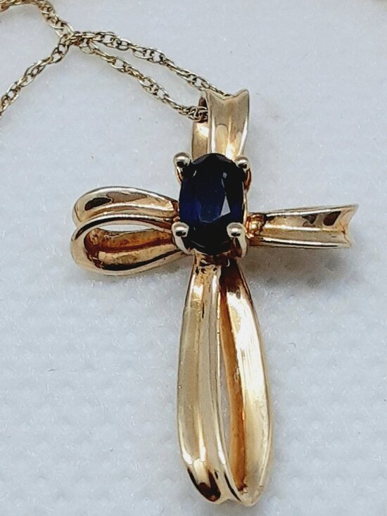 Jewelry - NEW 10kt yellow gold sapphire cross pendant